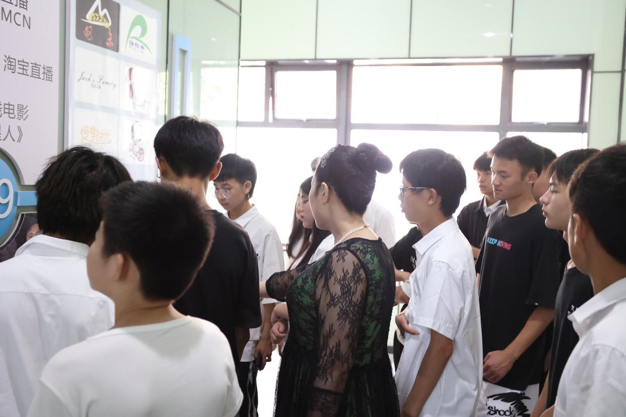 人才引进信息最新招聘，开启职业新篇章的大门