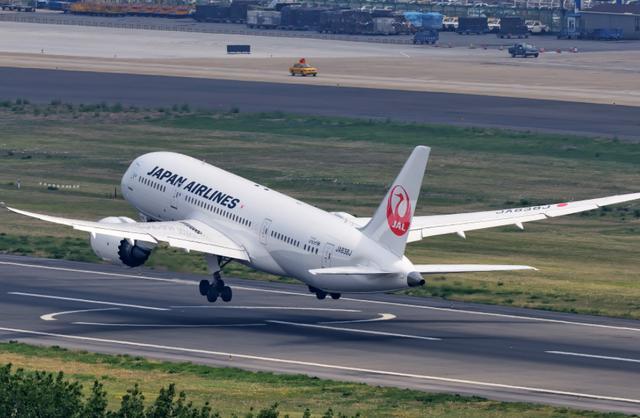 新化飞机场迎来科技革新，重塑航空出行体验