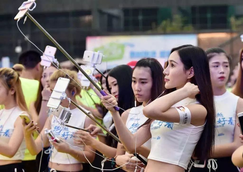 月舞直播最新探索自然美景的愉快旅行直播秀