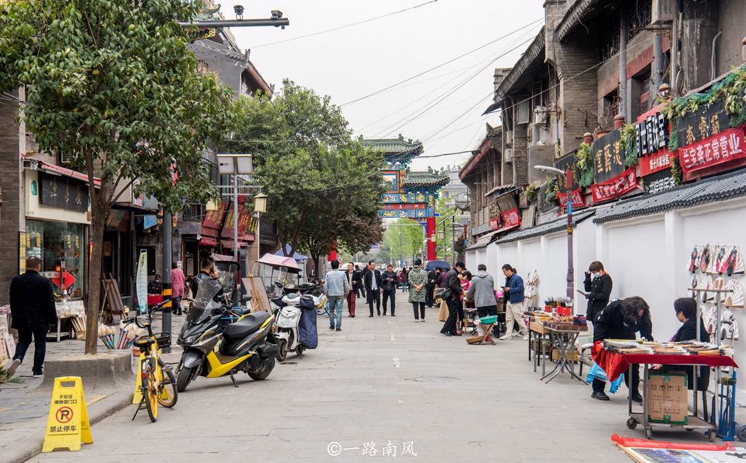 陕西西安最新确诊病例背后的故事，小巷特色小店的神秘之旅