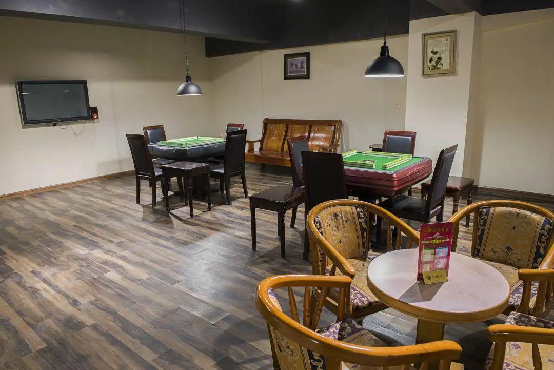探索未知棋牌魅力，小巷深处的特色小店揭秘最新娱乐棋牌体验